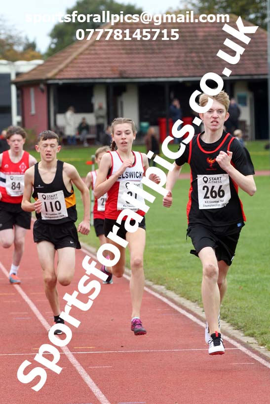 800 metres, NECAA Open Meeting, Morpeth, Sunday, October 18th. David T. Hewitson/Sports for All Pics